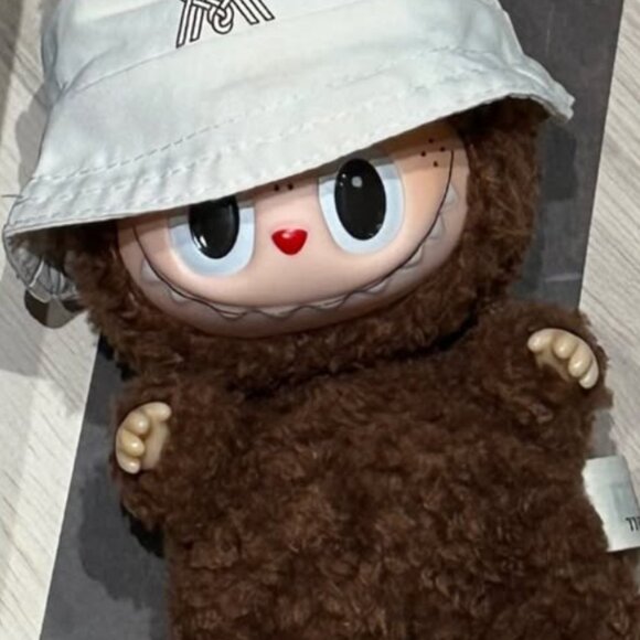 RARE still in packaging Labubu *NWT* - Picture 3 of 4